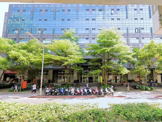 新北中和華廈法拍-2
