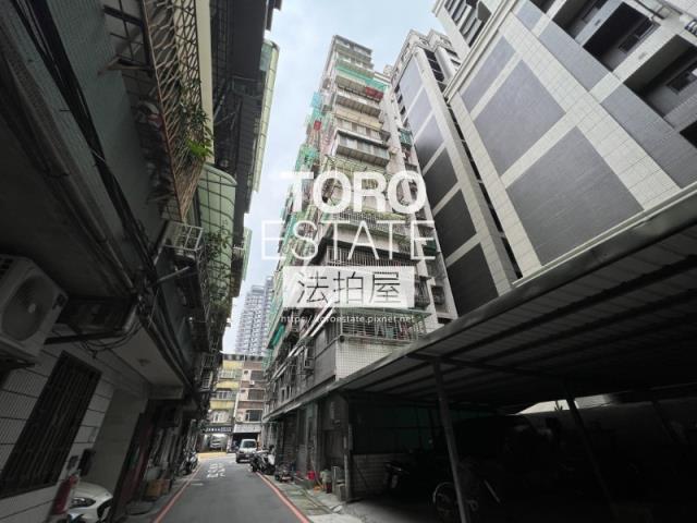 三重法拍大樓-5