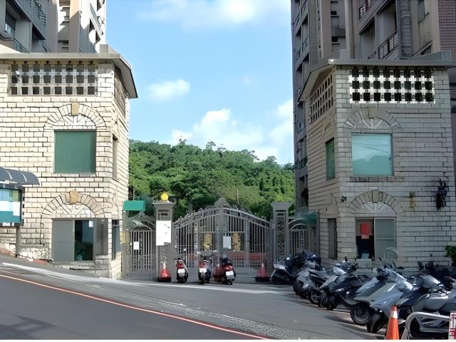 暖暖大樓法拍-4