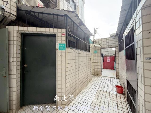 台南東區套房-8