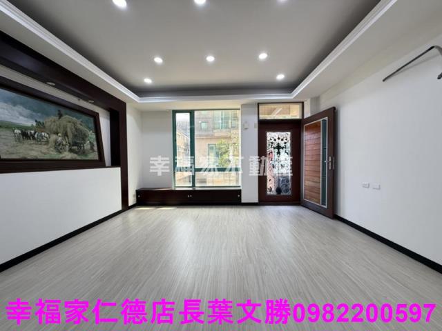 東區透天-1