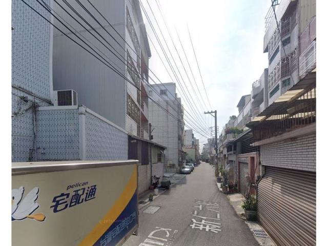 台中大里法拍透天-3