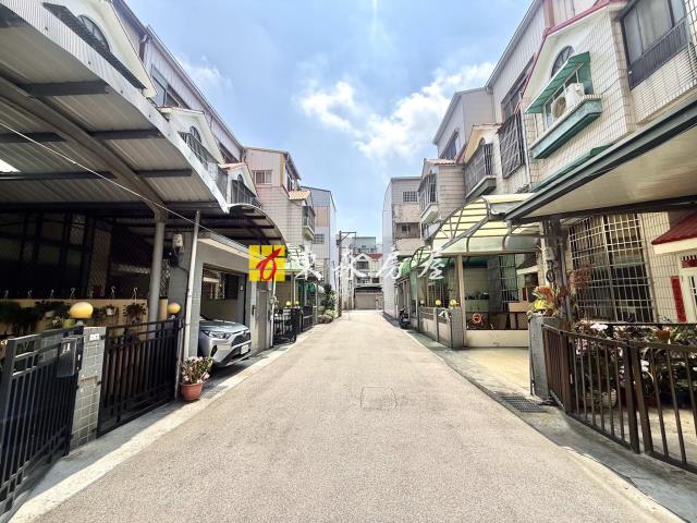 台中沙鹿透天-1