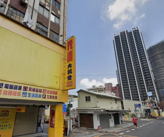 高雄新興區法拍透天-7