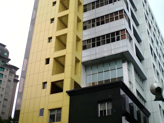 台北信義區拍賣大樓-4