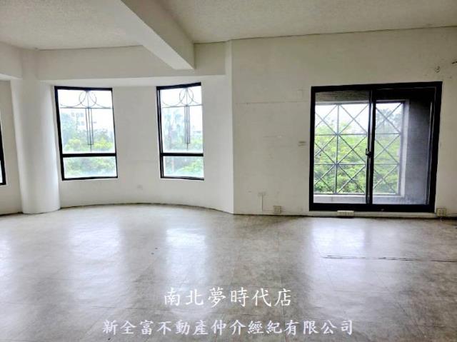 台南東區透天-1