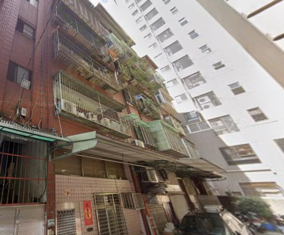 三重公寓法拍-4