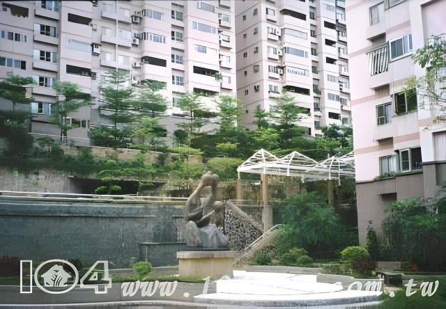台北文山區大樓法拍-1