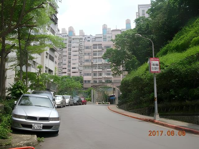 台北文山區大樓法拍-8