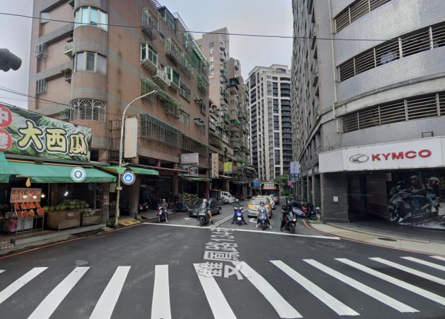 新北新莊法拍大樓-10