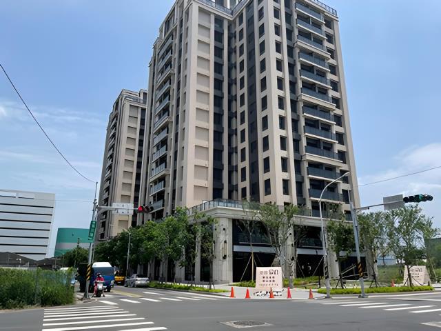 新北鶯歌大樓法拍-2