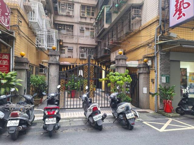 新莊法拍華廈-4