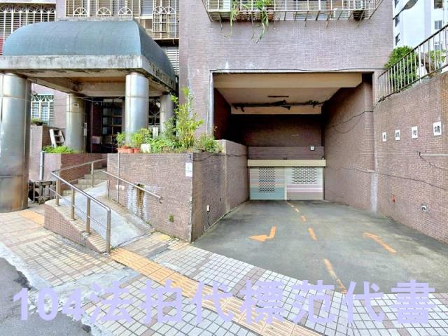 五股法拍大樓-6