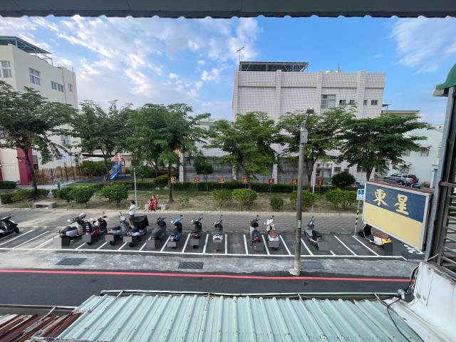 台南東區透天-13