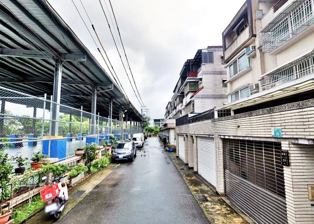 新化正新路車庫透天