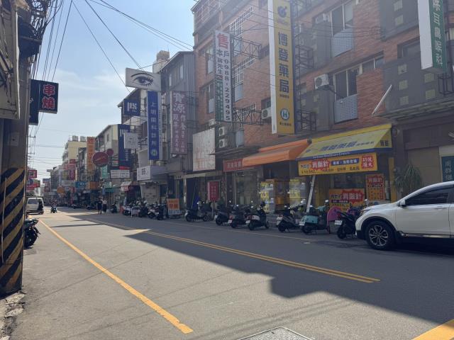 台中龍井透天-1