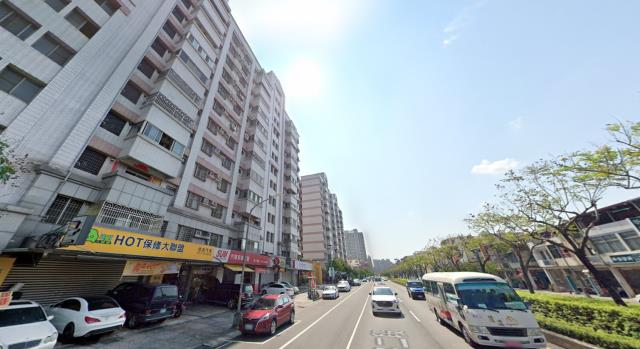 高雄鳳山大樓法拍-4