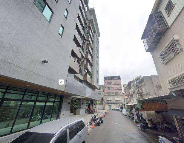 東區法拍華廈-7