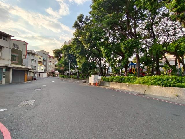 東區建地-2